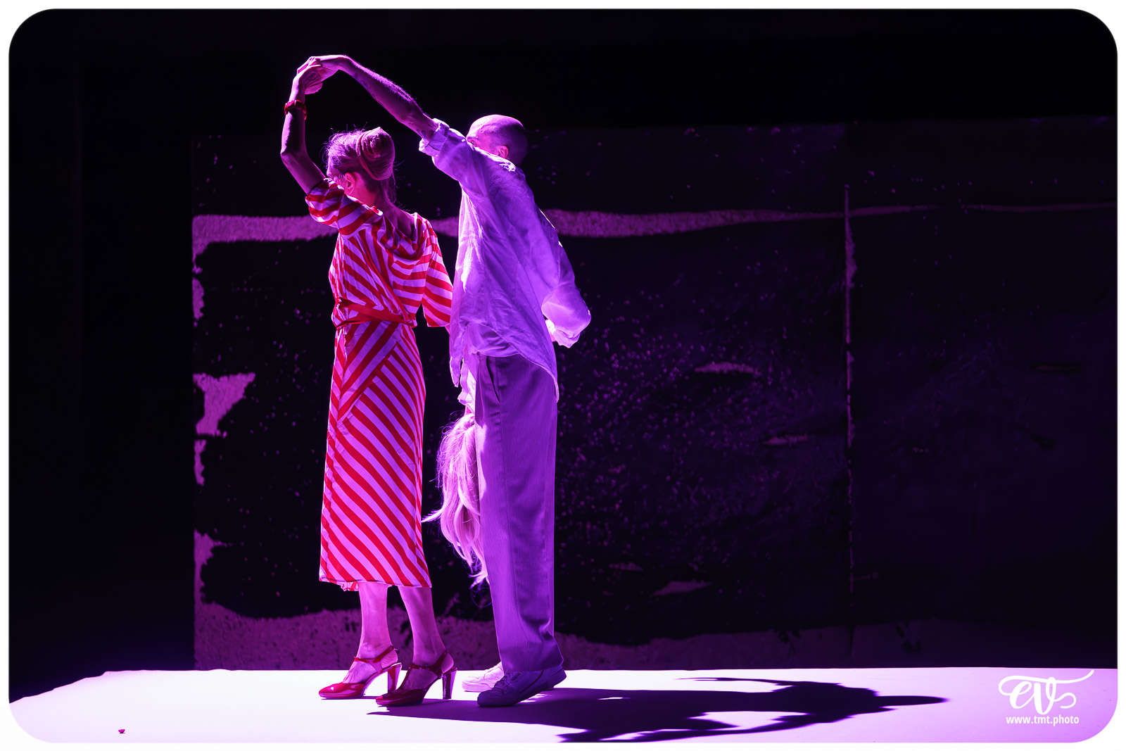 HISTOIRE D'AMOUR (DERNIERS CHAPÎTRES) - CIE LE TALON ROUGE